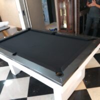 Mesa de bilhar e jantar New York – caçapa embutida – Laqueação personalizada