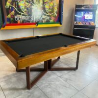 Mesa de bilhar e jantar Nexus, caçapas embutidas, pé em Peróba maciça